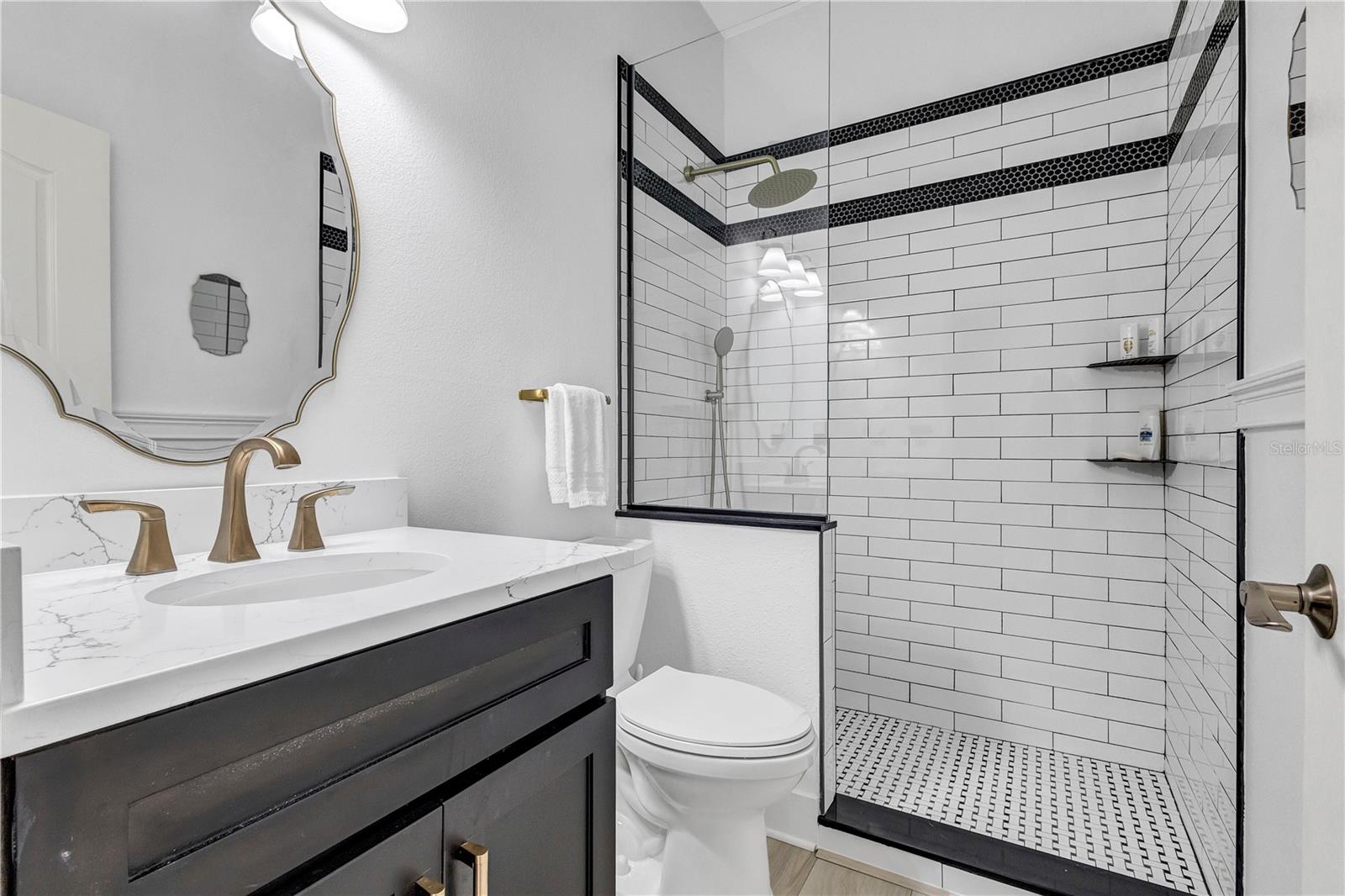 Image 37 of 62 For 6912 Stoneywalk Court