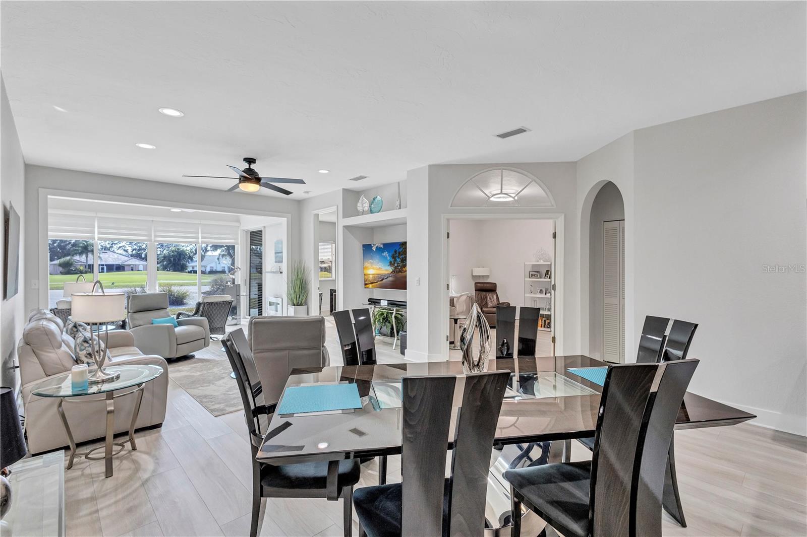 Image 8 of 62 For 6912 Stoneywalk Court