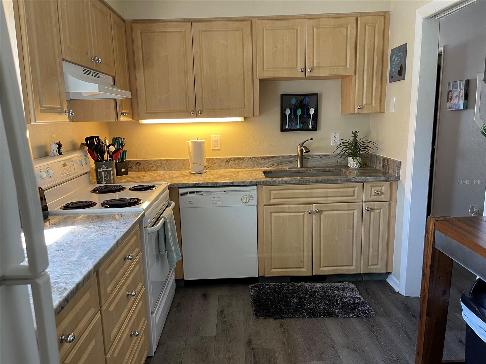 Image 5 of 20 For 8800 Bardmoor Boulevard 23