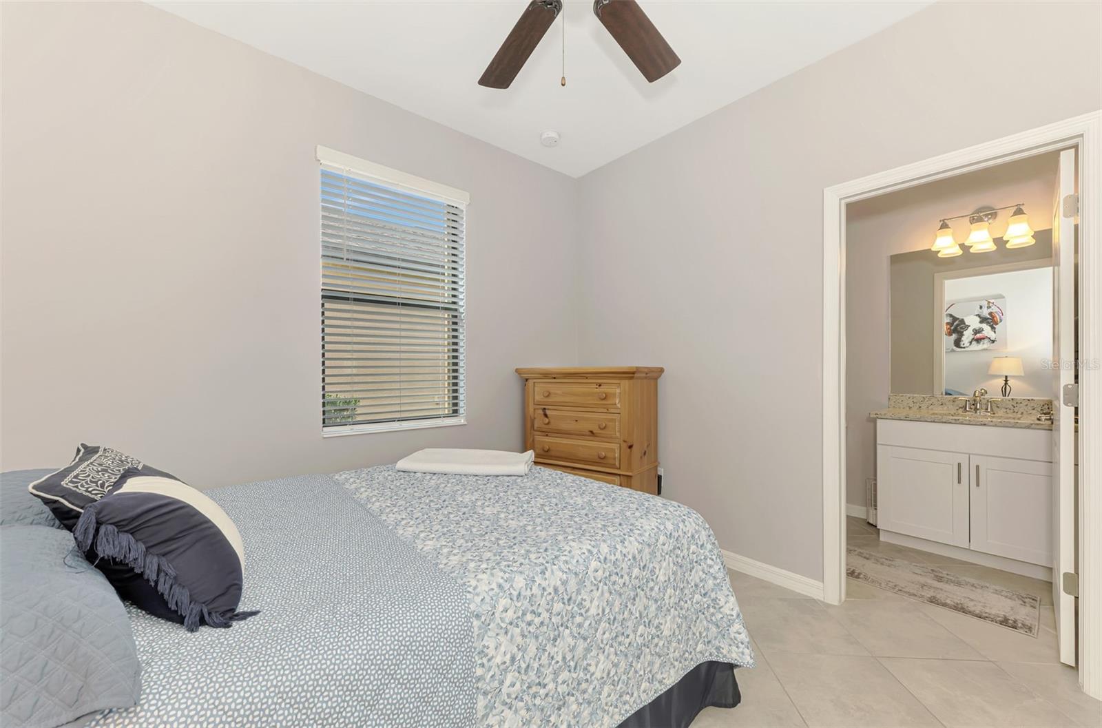 Image 24 of 46 For 1932 Isles Road