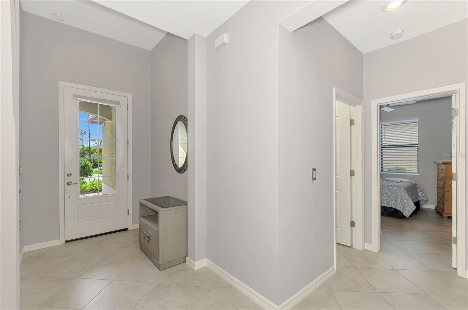 Image 7 of 46 For 1932 Isles Road