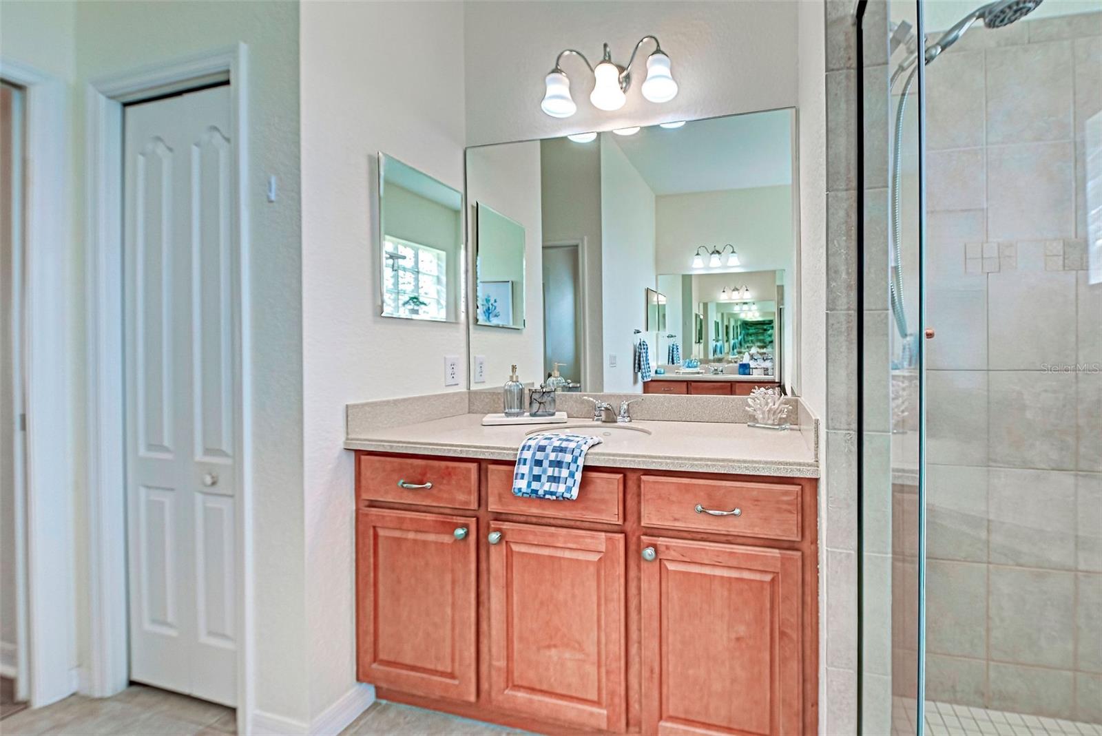 Image 65 of 93 For 12086 Granite Woods Loop