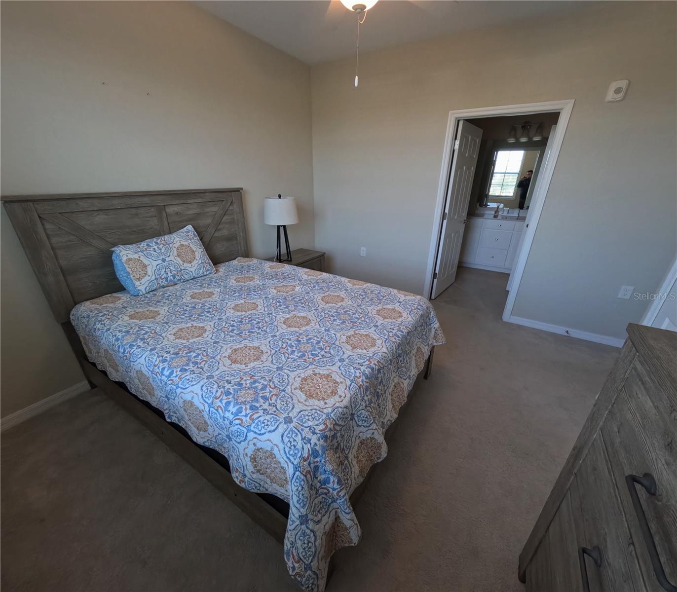 Image 19 of 23 For 17626 Gawthrop Drive 201