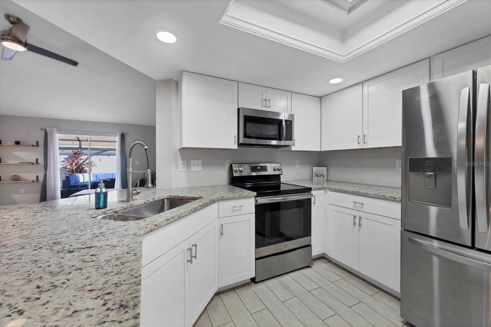 Image 10 of 30 For 4148 Center Pointe Circle 60a