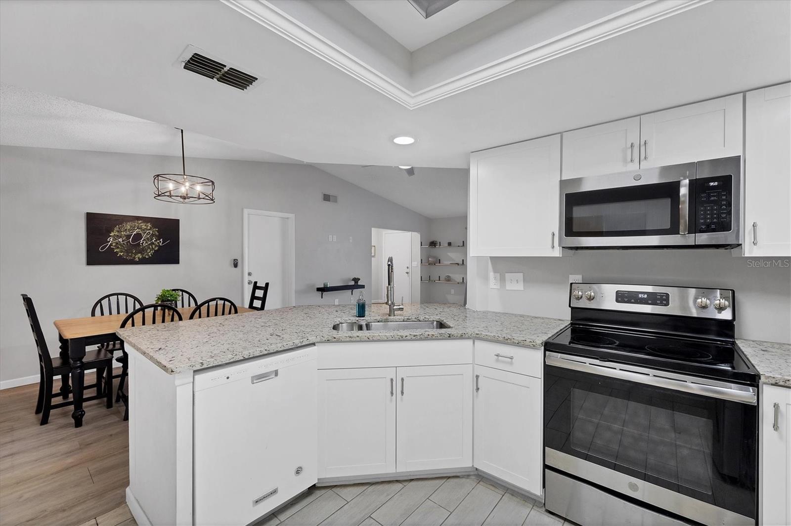 Image 11 of 30 For 4148 Center Pointe Circle 60a