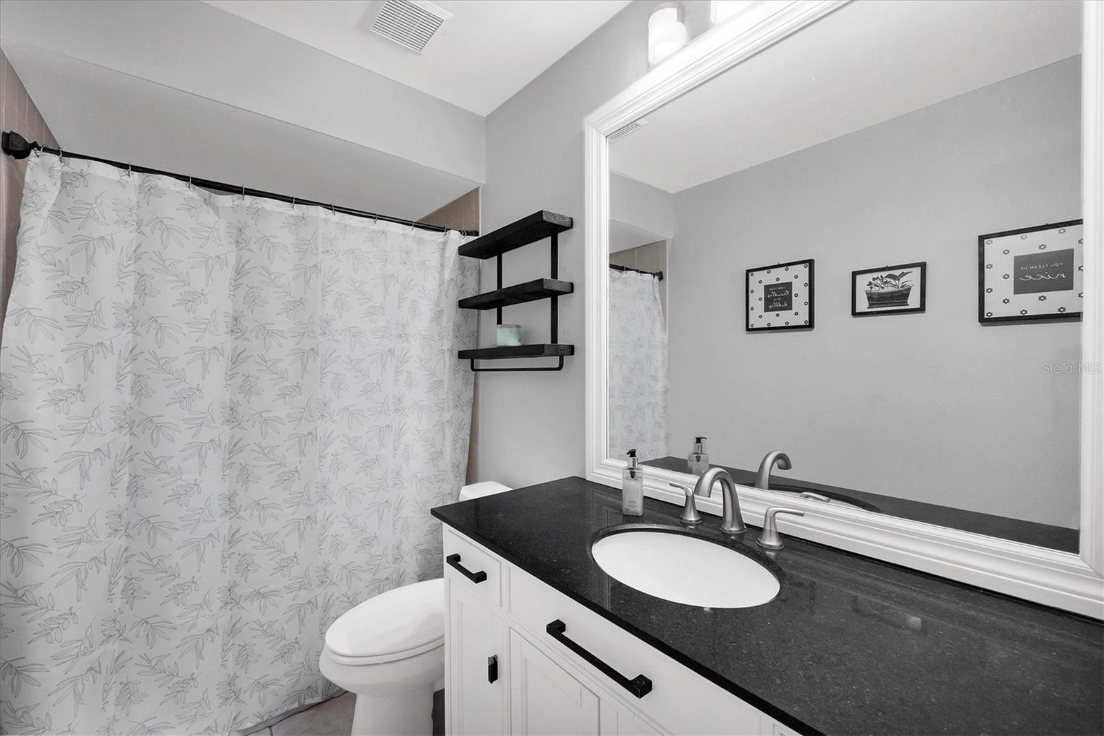 Image 15 of 30 For 4148 Center Pointe Circle 60a