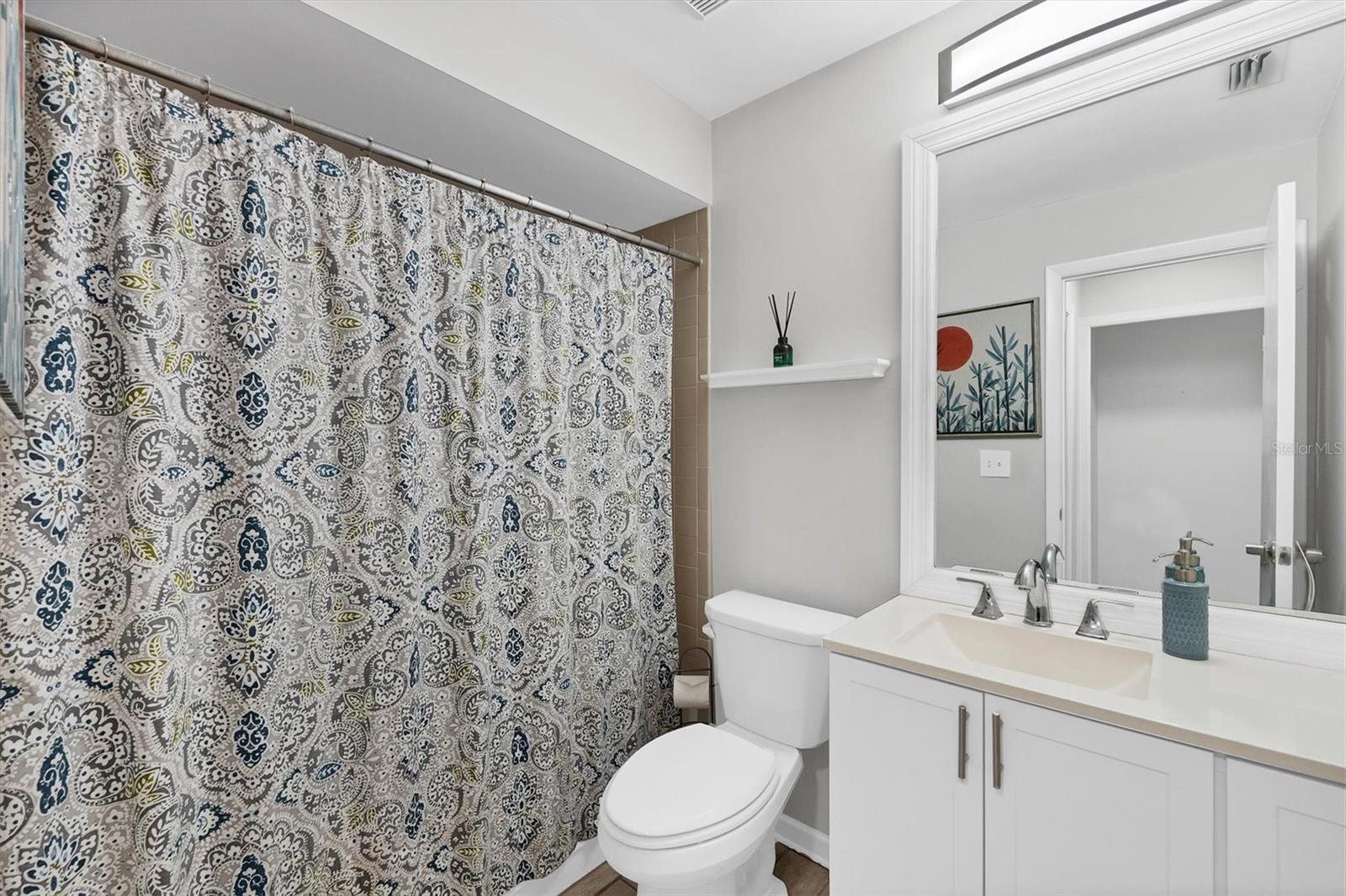 Image 18 of 30 For 4148 Center Pointe Circle 60a