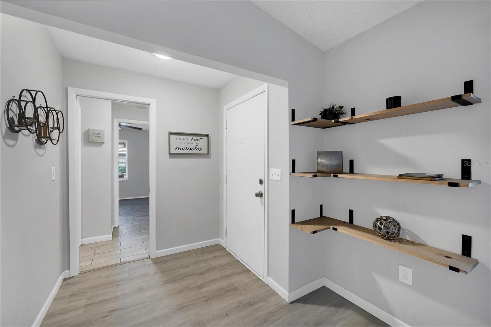 Image 19 of 30 For 4148 Center Pointe Circle 60a