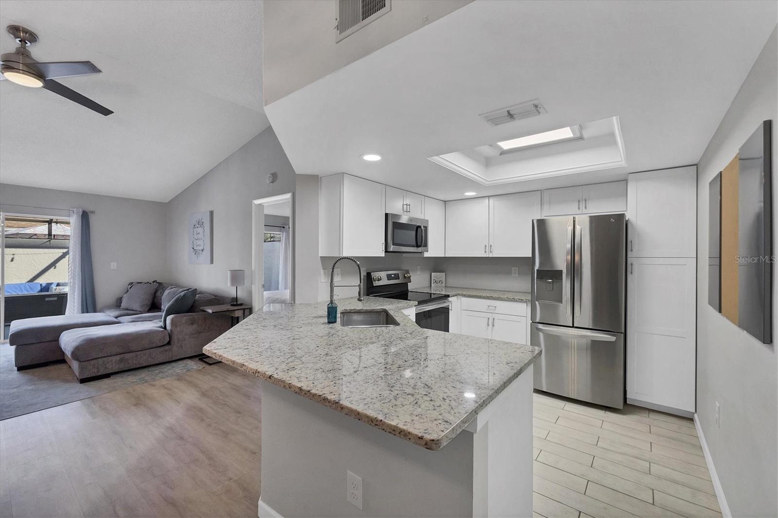 Image 9 of 30 For 4148 Center Pointe Circle 60a