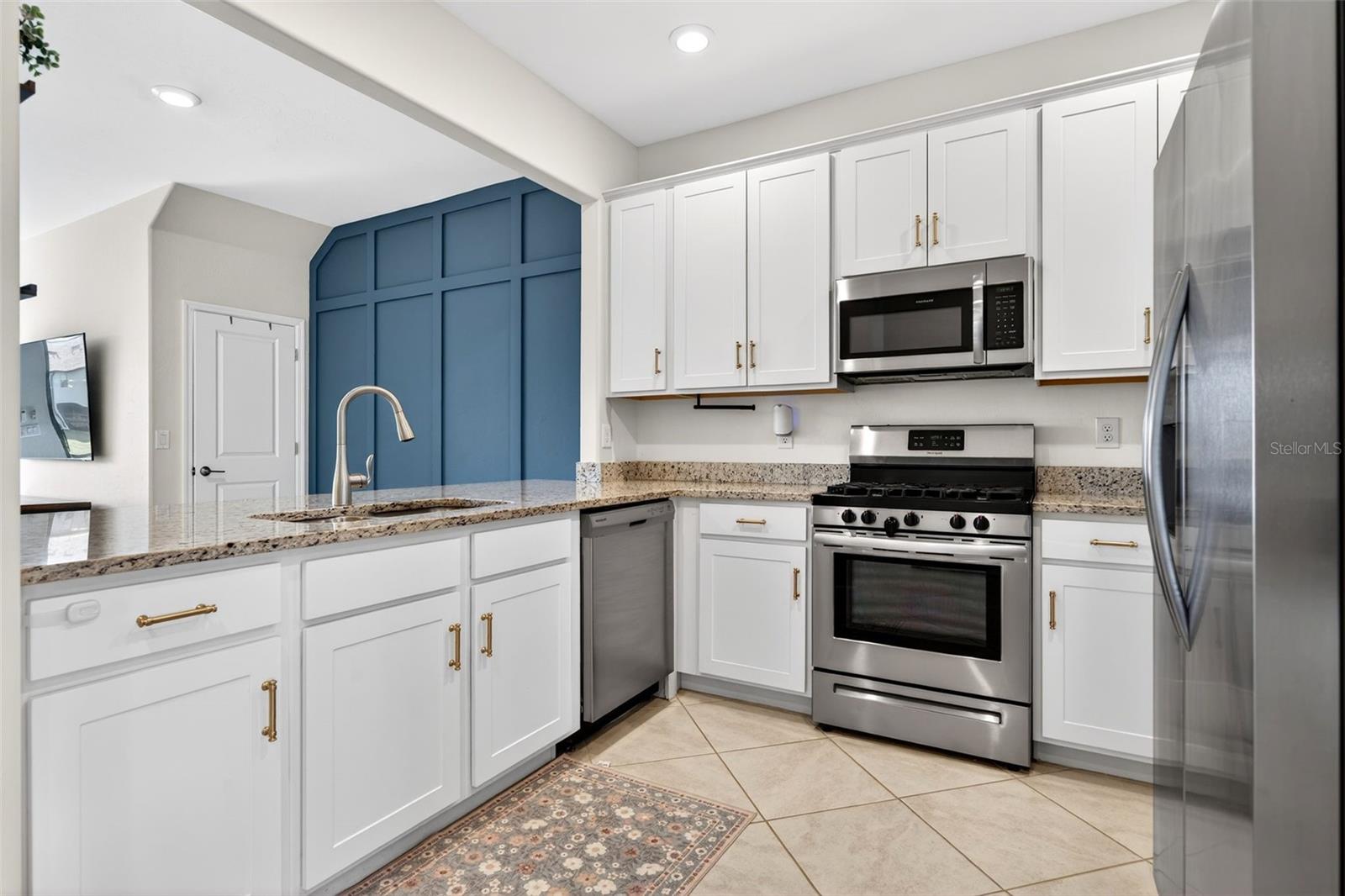 Image 19 of 72 For 15210 Sunny Day Drive