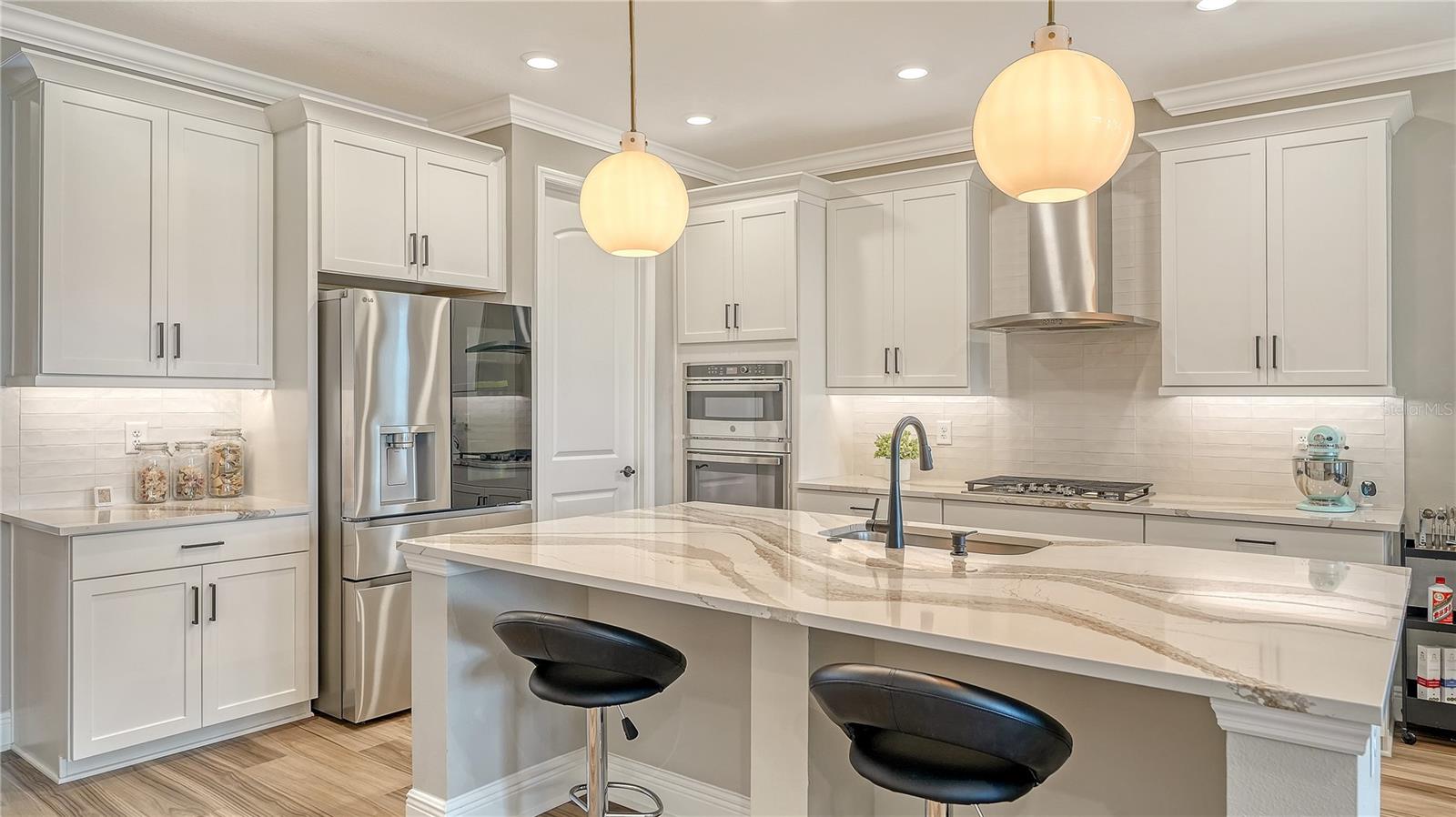 Image 12 of 75 For 17543 Savory Mist Circle