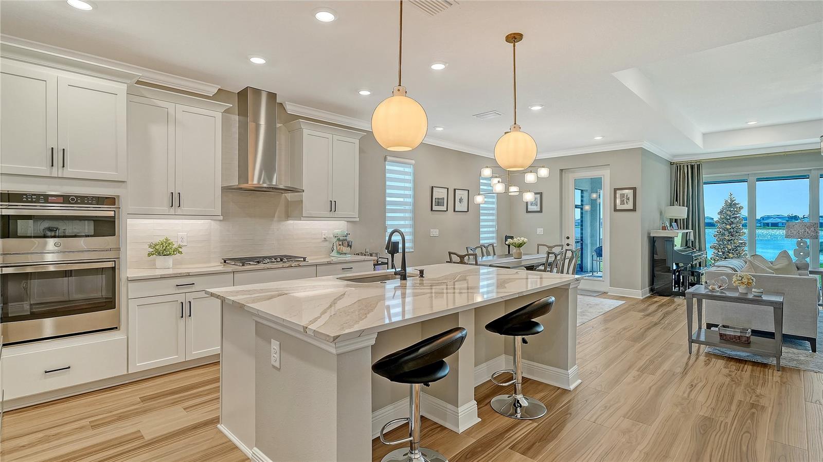 Image 13 of 75 For 17543 Savory Mist Circle