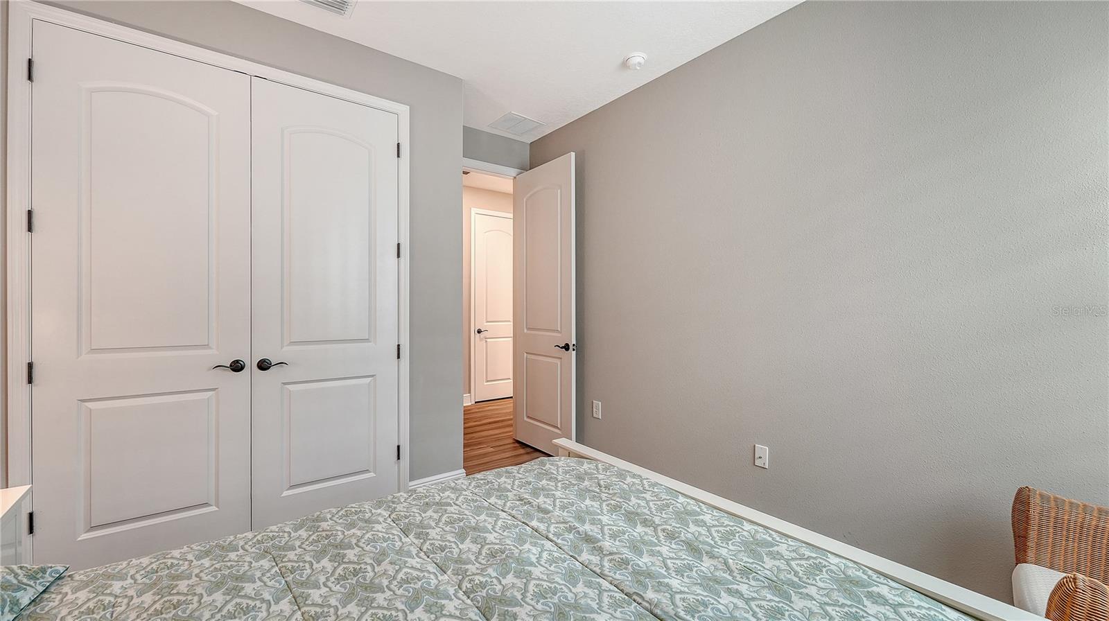 Image 29 of 75 For 17543 Savory Mist Circle