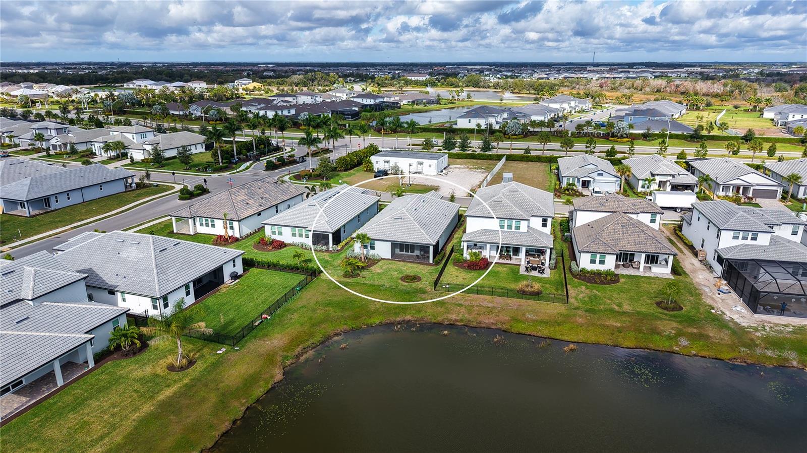 Image 44 of 75 For 17543 Savory Mist Circle