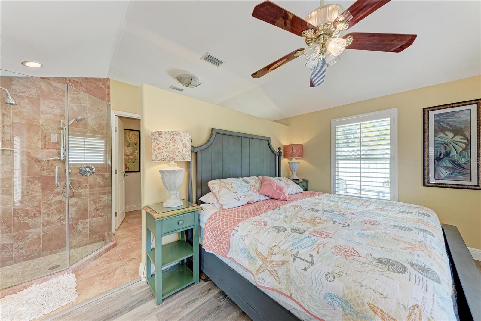 Image 30 of 68 For 608 Hampshire Lane