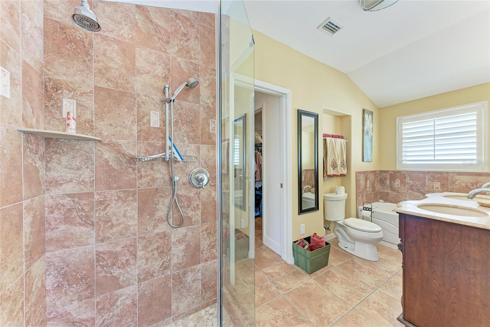 Image 32 of 68 For 608 Hampshire Lane