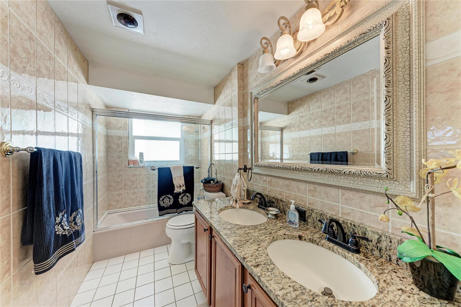 Image 43 of 68 For 608 Hampshire Lane