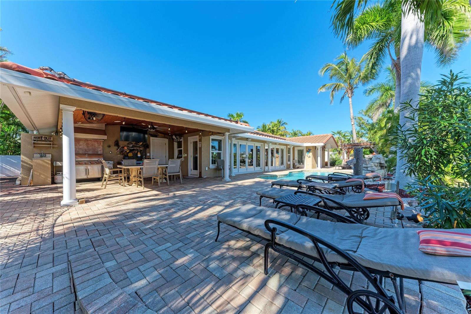 Image 52 of 68 For 608 Hampshire Lane