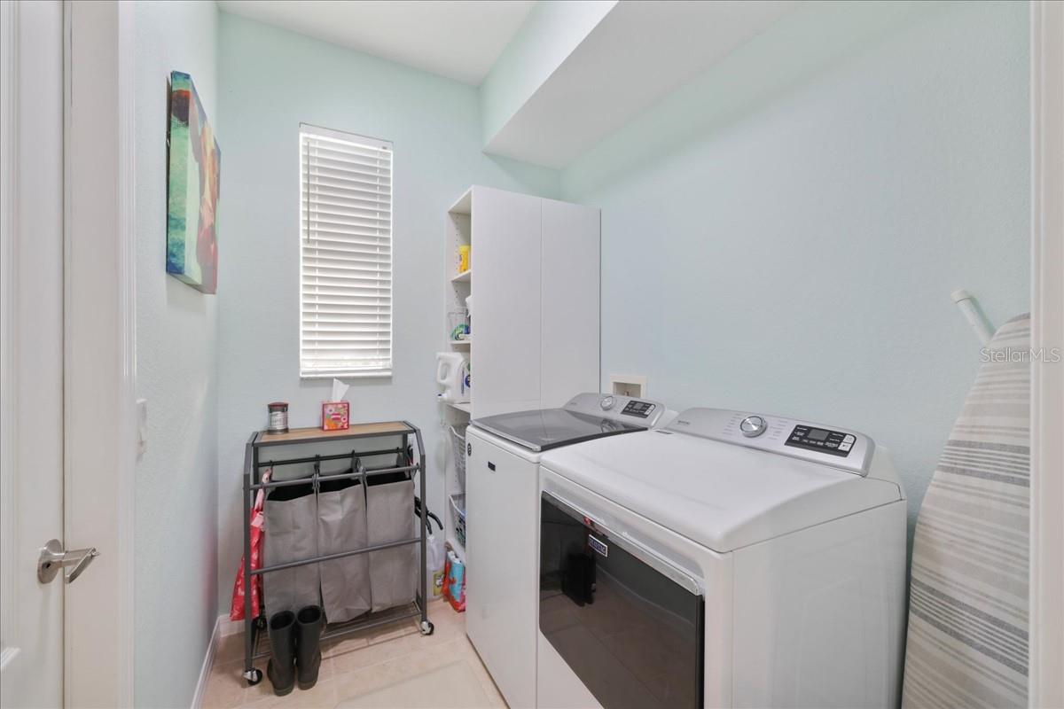 Image 24 of 45 For 8 And 10 Abaft Place