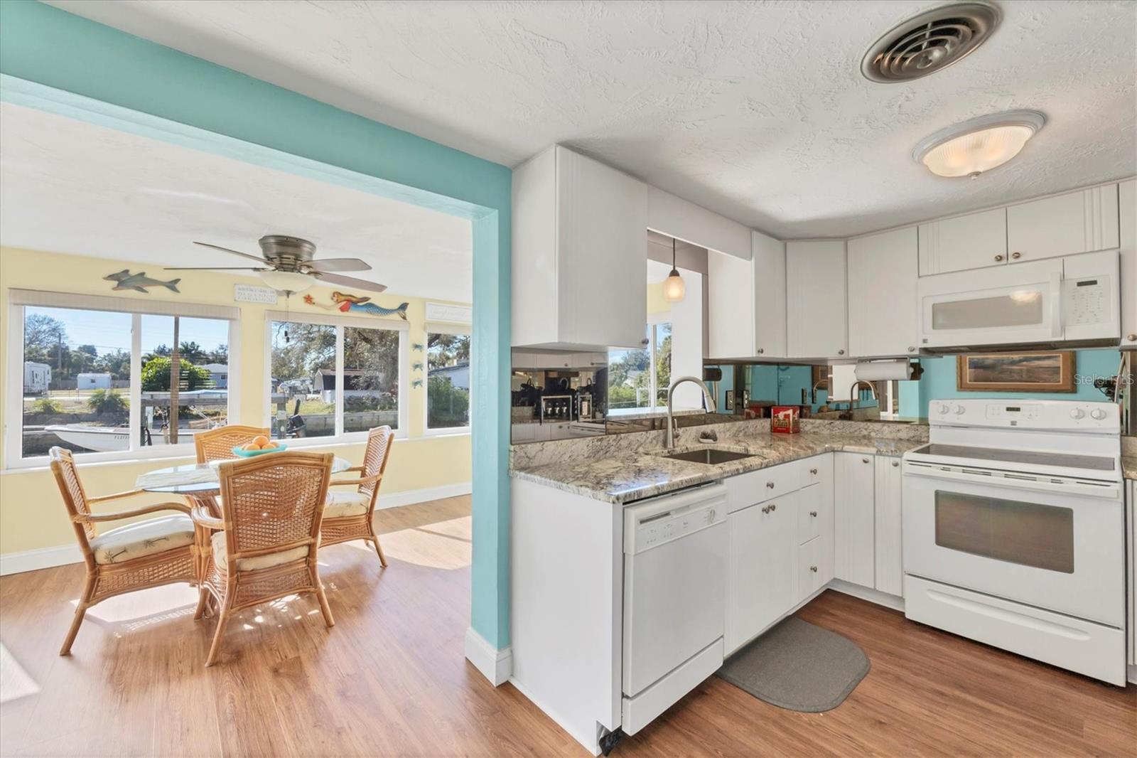 Image 14 of 43 For 825 5th Street