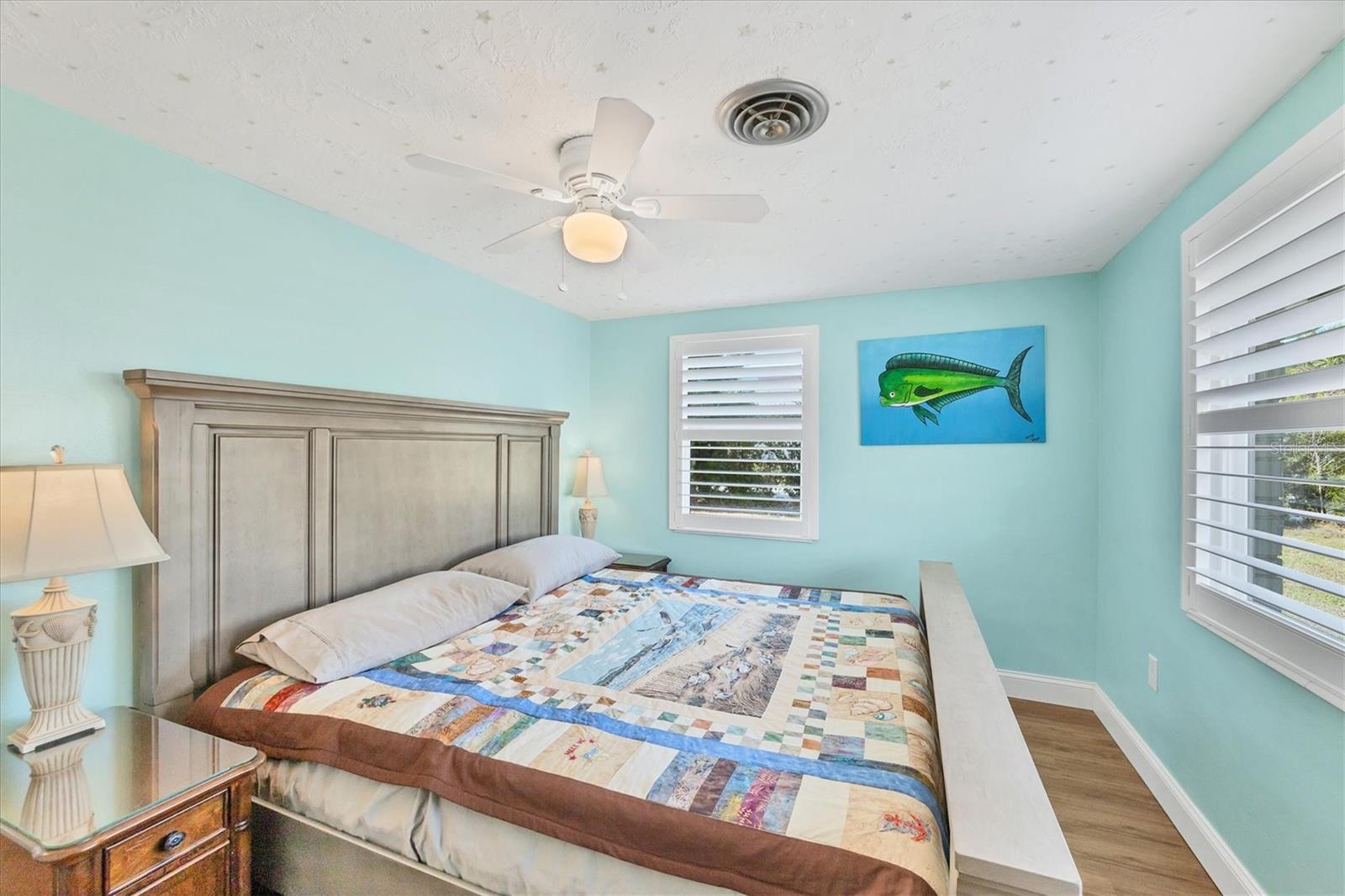 Image 18 of 43 For 825 5th Street