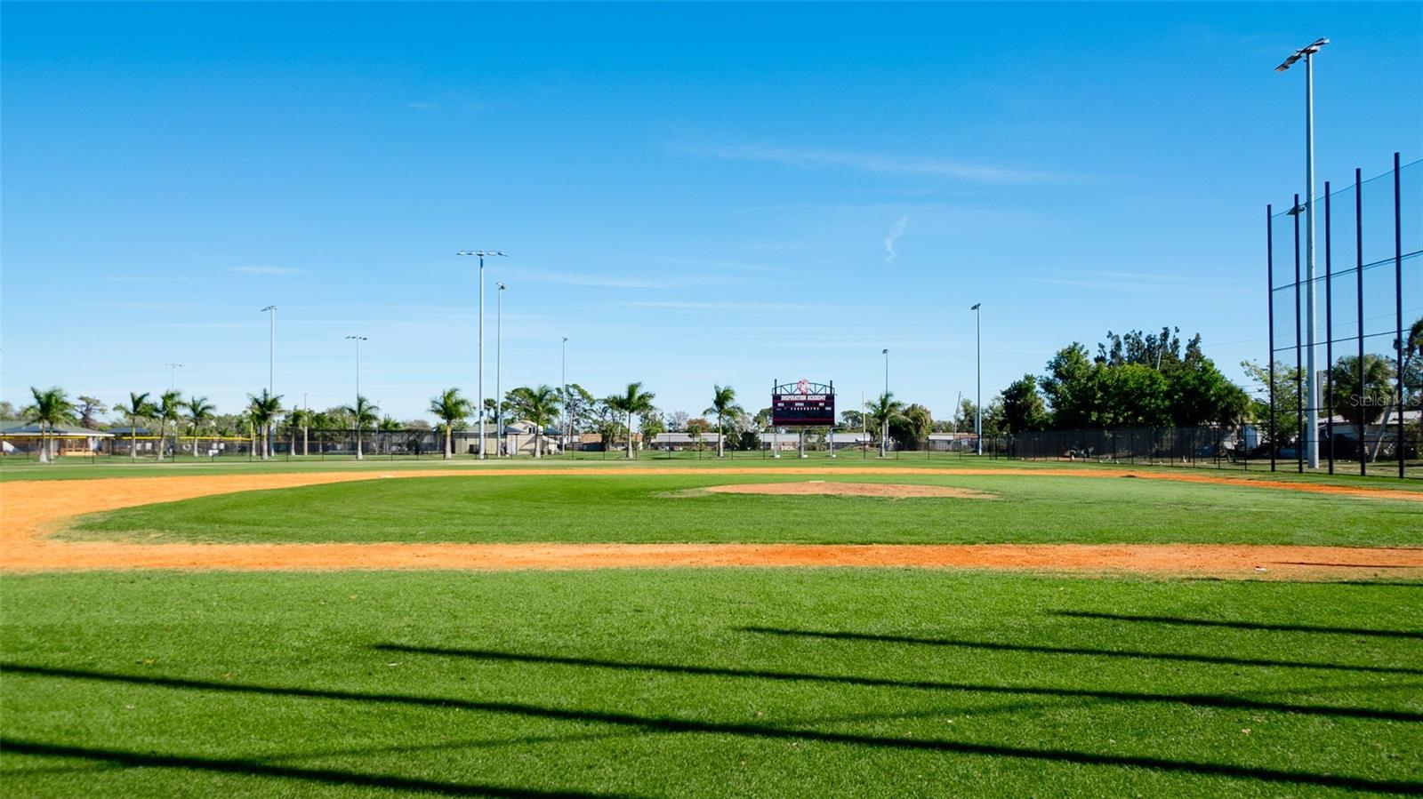 Image 32 of 50 For 7811 43rd Avenue Drive W 19-a