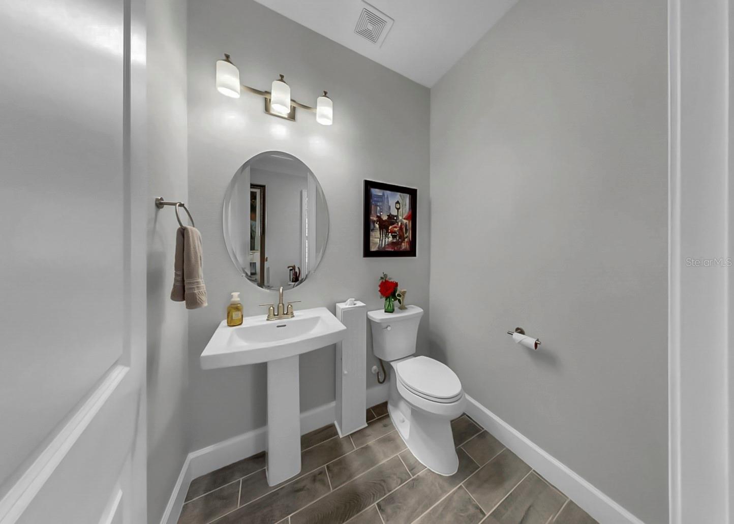 Image 32 of 59 For 11120 Devonbridge Drive