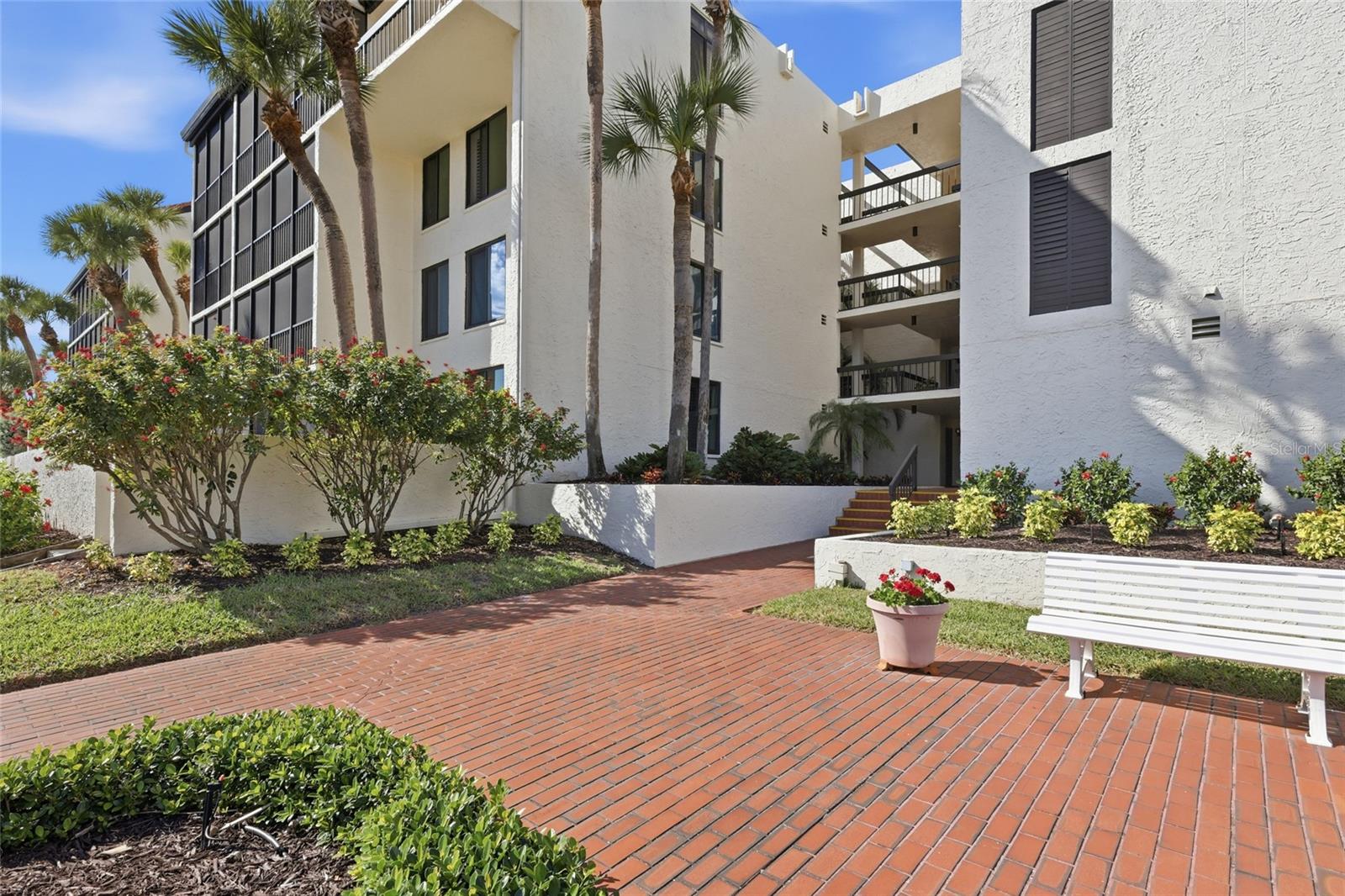 Image 4 of 63 For 1965 Gulf Of Mexico Drive G5-407