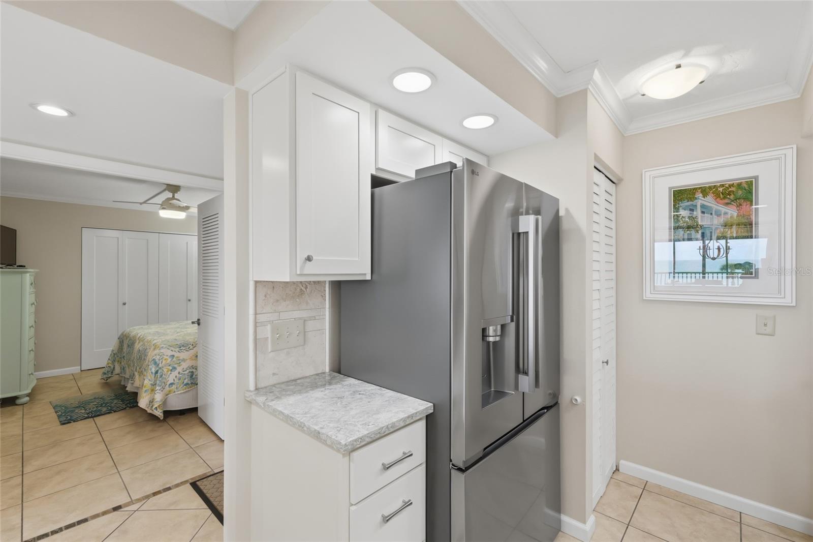 Image 11 of 62 For 1975 Gulf Of Mexico Drive G4-309