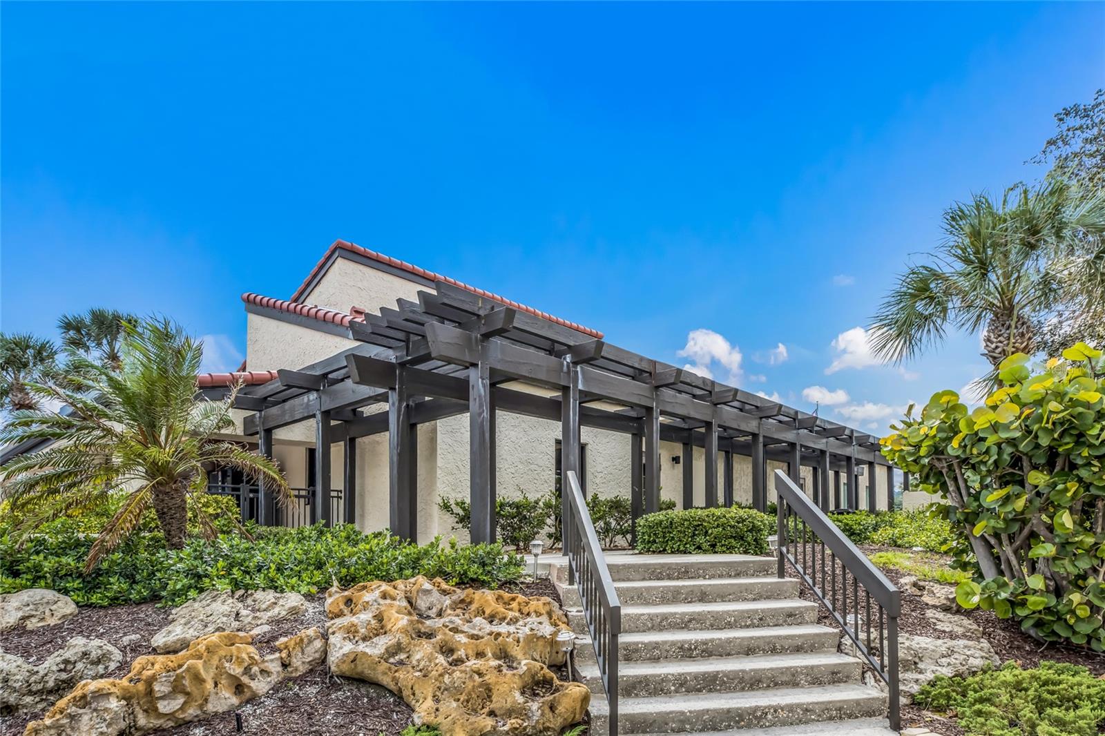 Image 57 of 62 For 1975 Gulf Of Mexico Drive G4-309