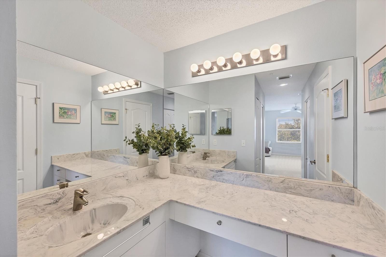 Image 23 of 78 For 8735 Olde Hickory Avenue 8303