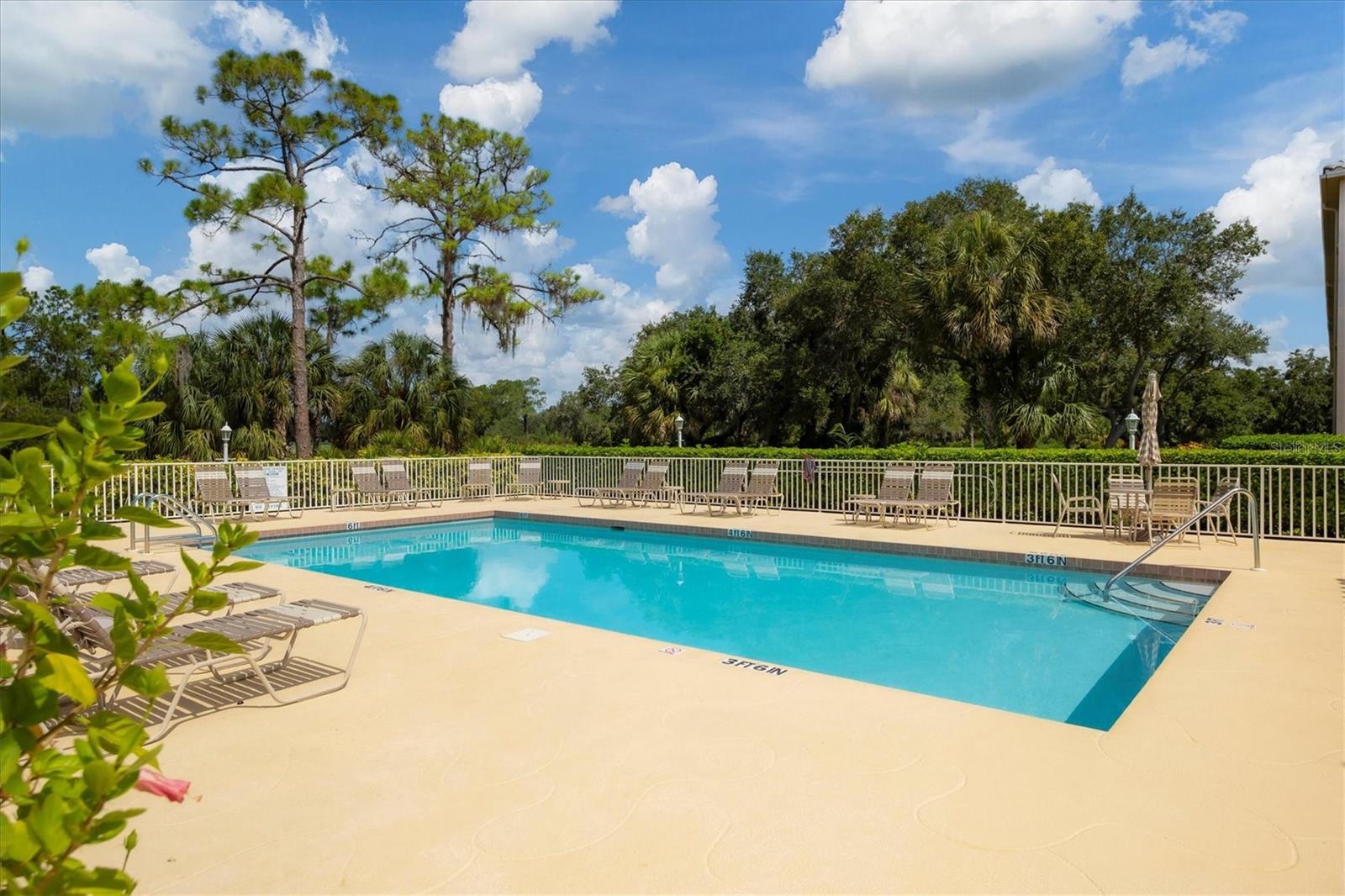 Image 39 of 78 For 8735 Olde Hickory Avenue 8303