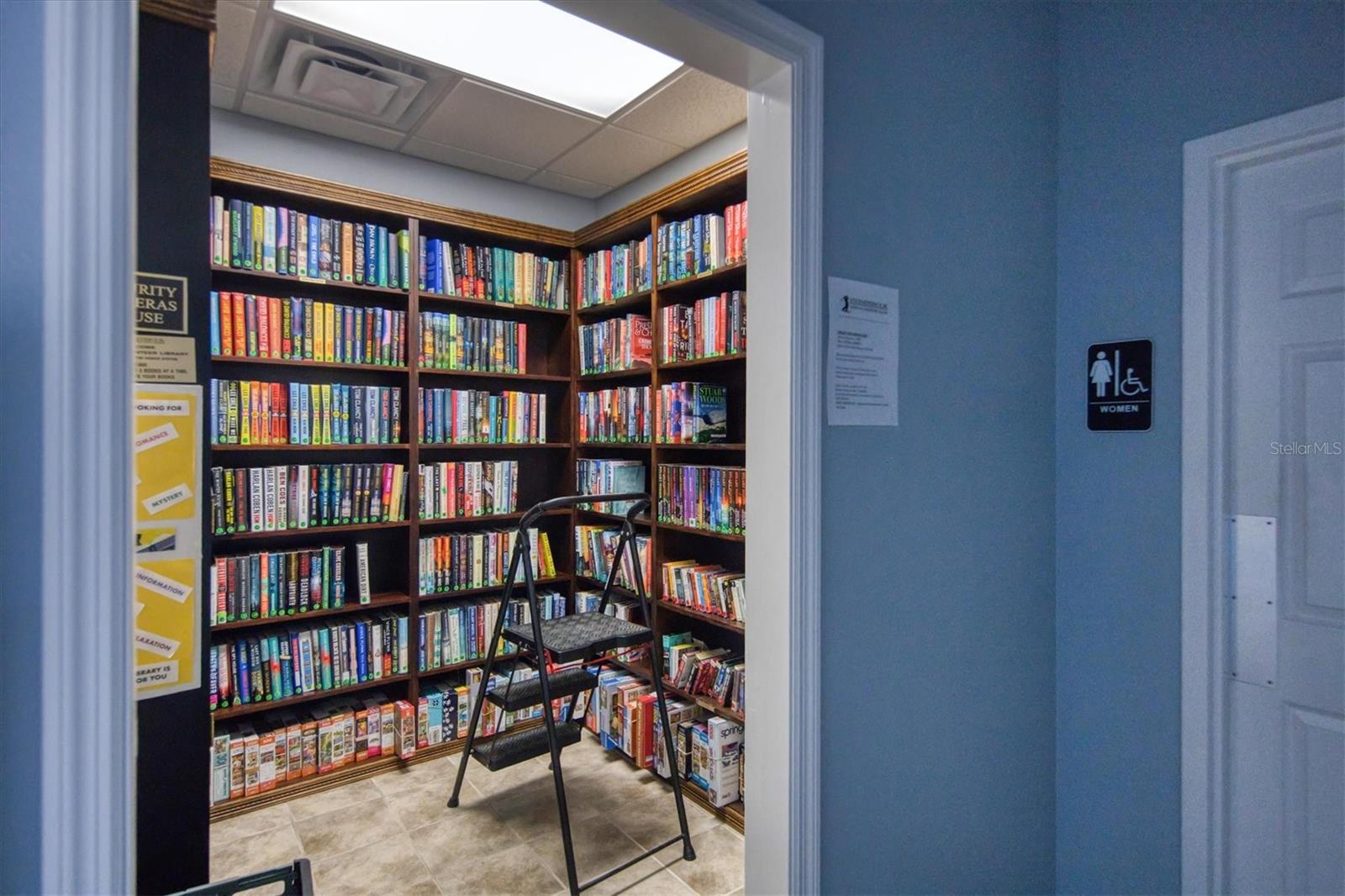 Image 57 of 78 For 8735 Olde Hickory Avenue 8303