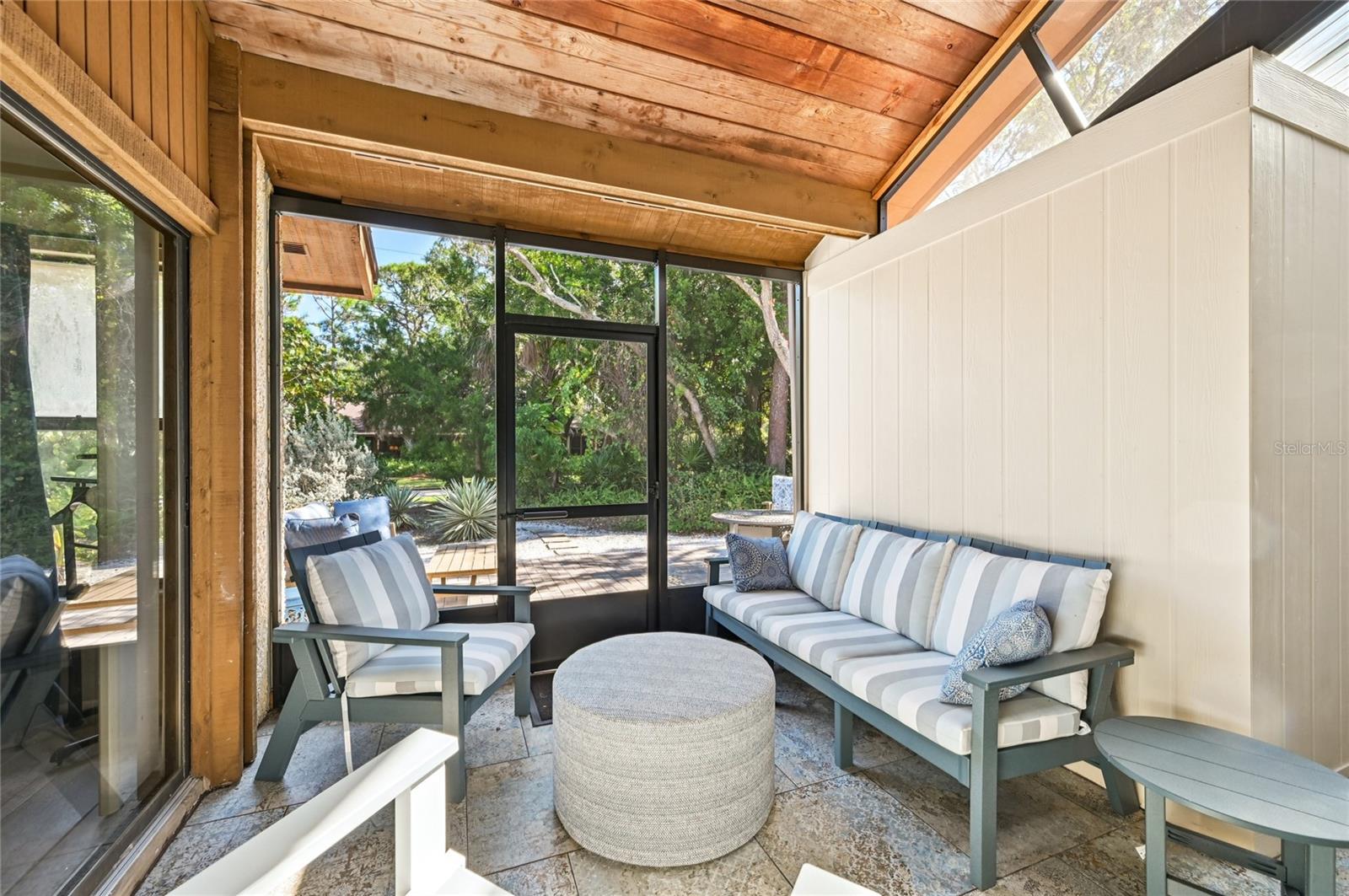 Image 21 of 25 For 7904 4th Avenue W