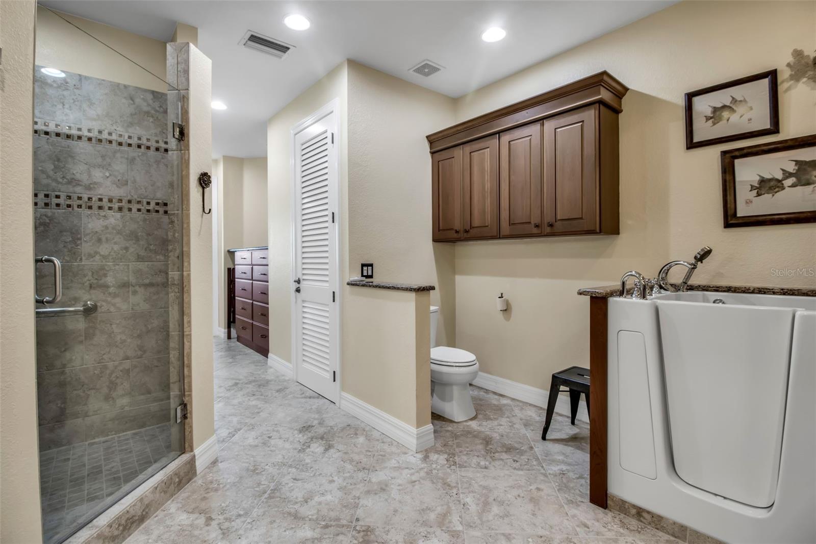 Image 12 of 43 For 6100 Jessie Harbor Drive 603