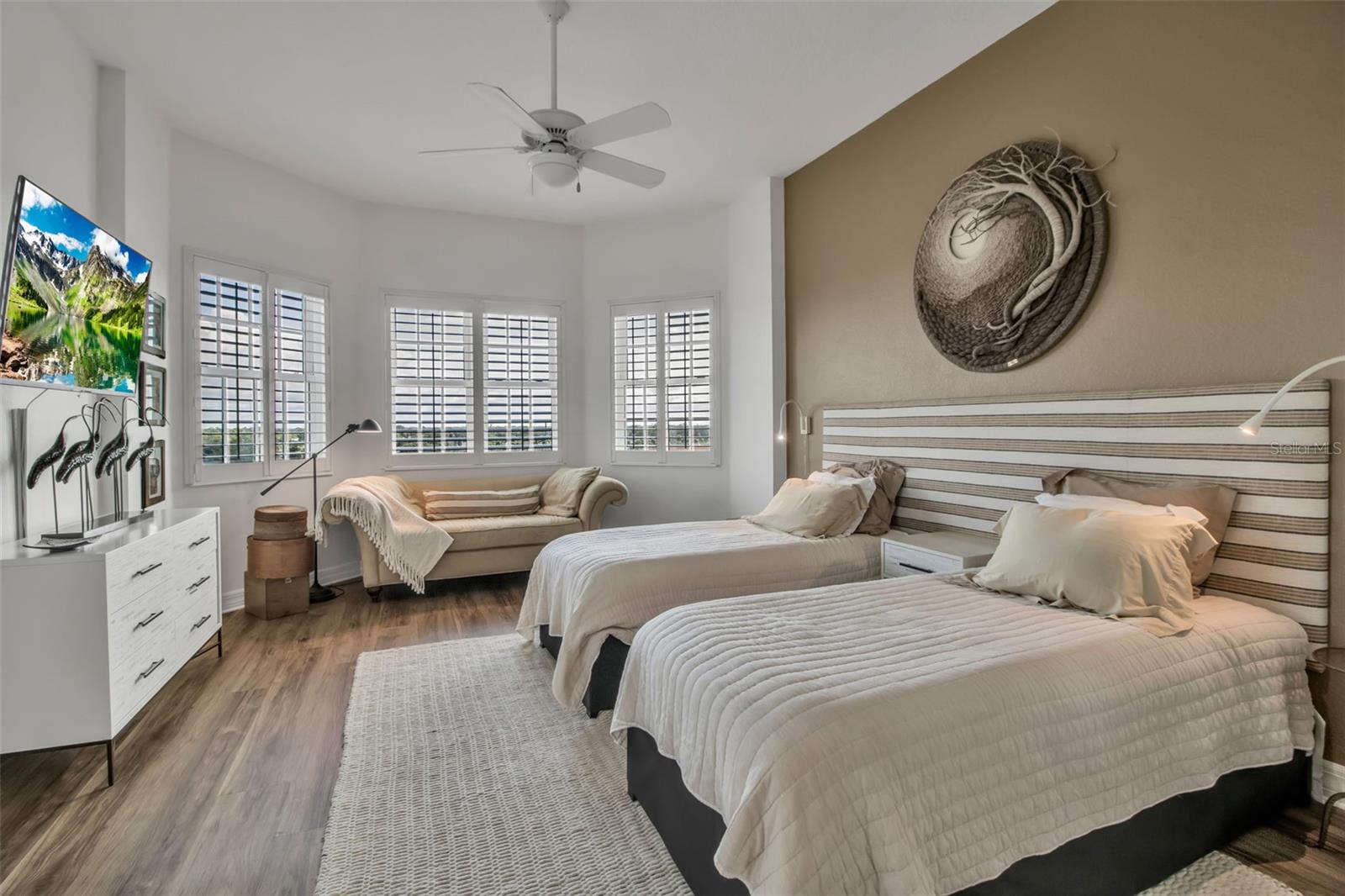 Image 23 of 43 For 6100 Jessie Harbor Drive 603