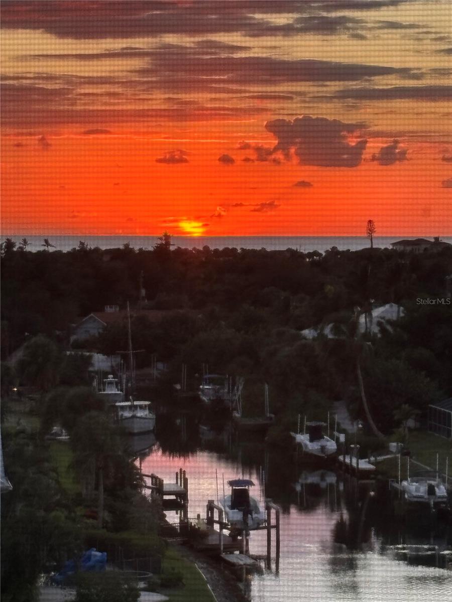 Image 32 of 43 For 6100 Jessie Harbor Drive 603