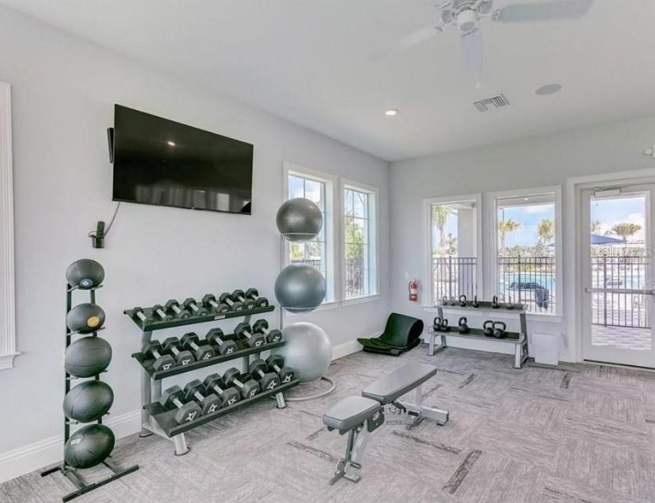 Image 18 of 60 For 10828 Charlotte Drive