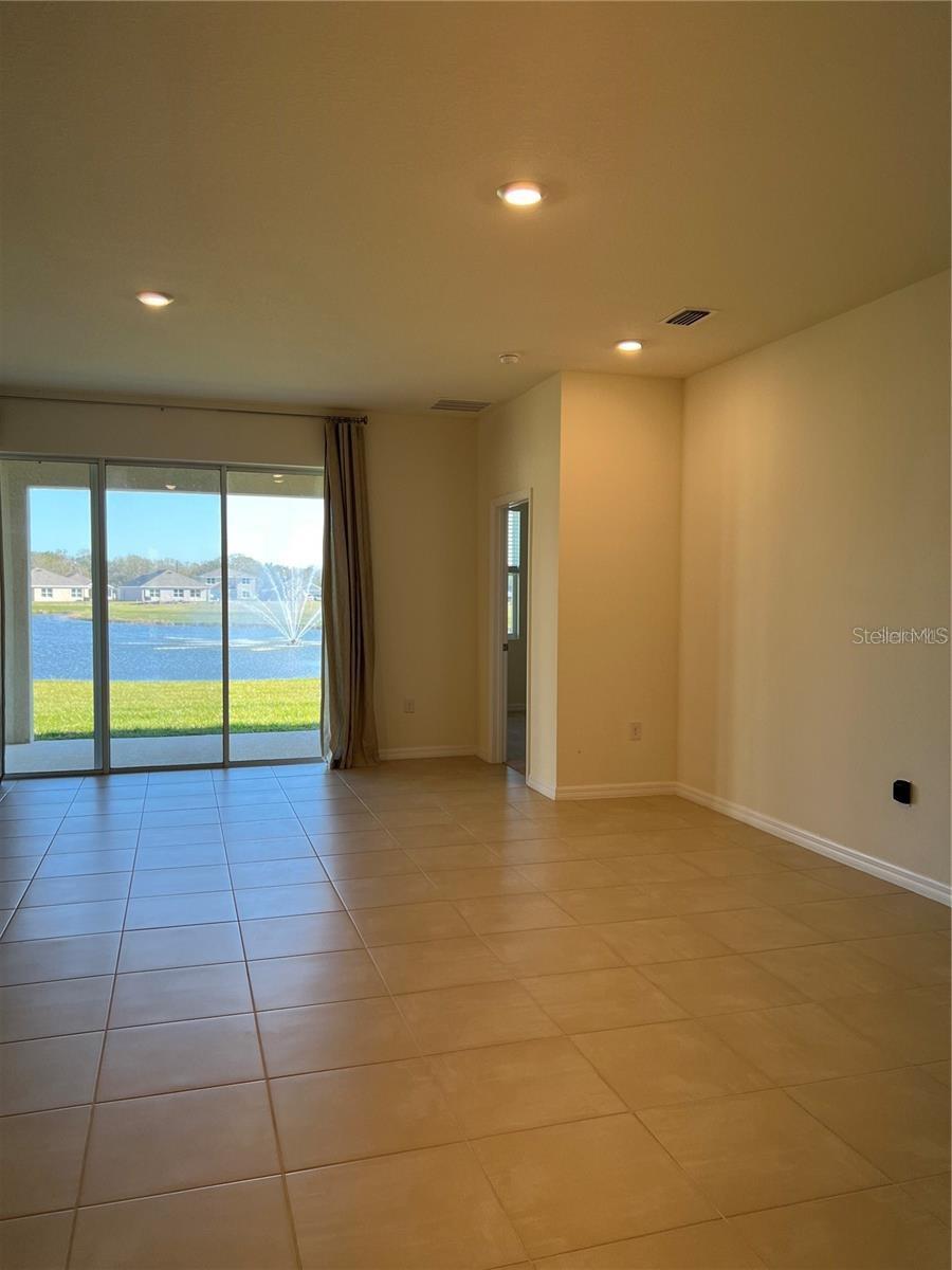 Image 33 of 60 For 10828 Charlotte Drive