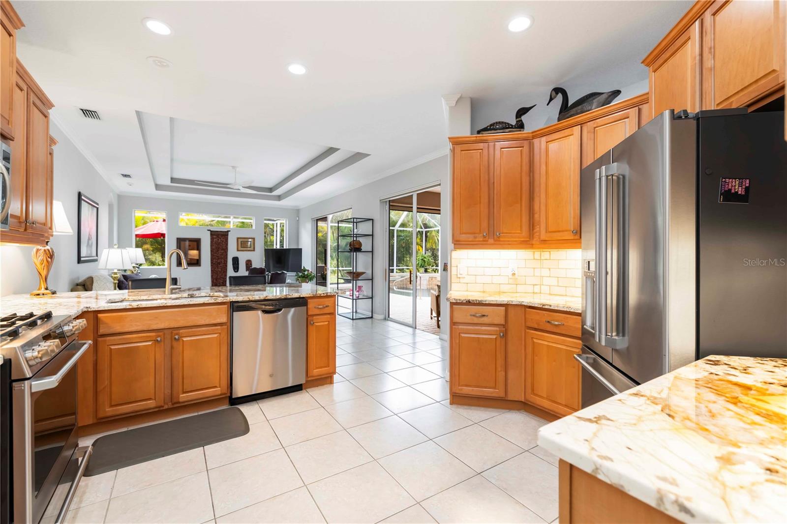 Image 18 of 84 For 7918 Edmonston Circle