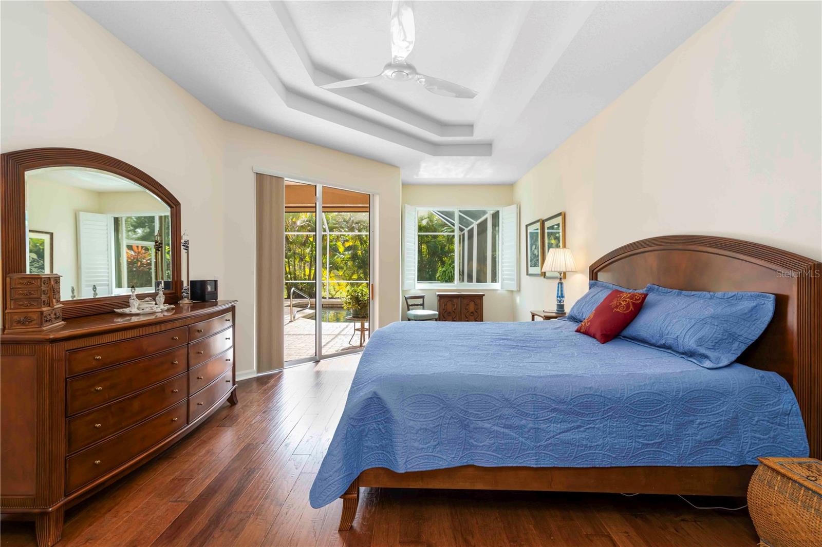 Image 34 of 84 For 7918 Edmonston Circle