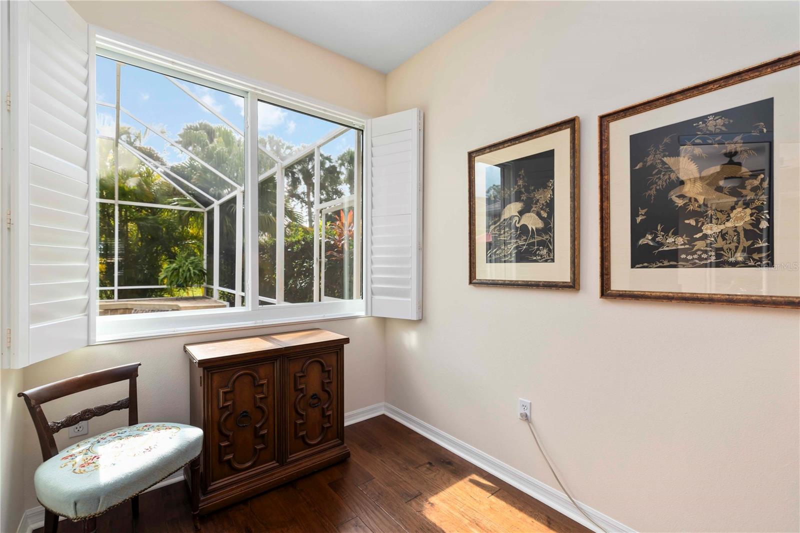 Image 36 of 84 For 7918 Edmonston Circle