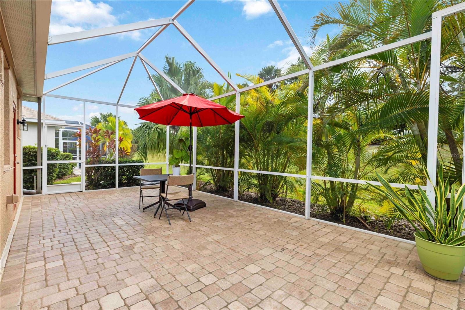 Image 44 of 84 For 7918 Edmonston Circle