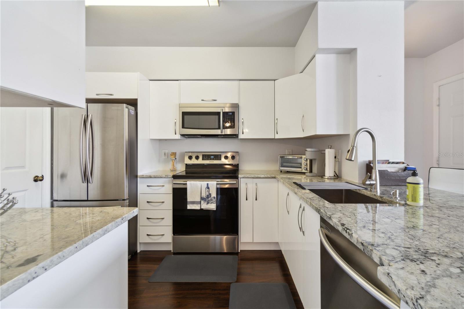 Image 12 of 33 For 1020 Villagio Circle 202