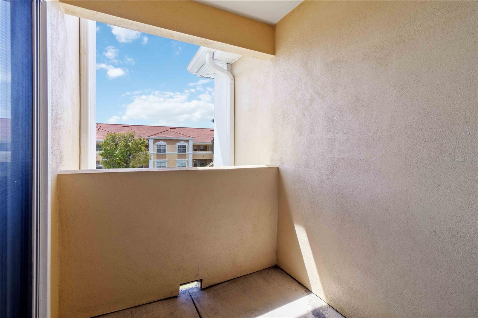 Image 21 of 33 For 1020 Villagio Circle 202