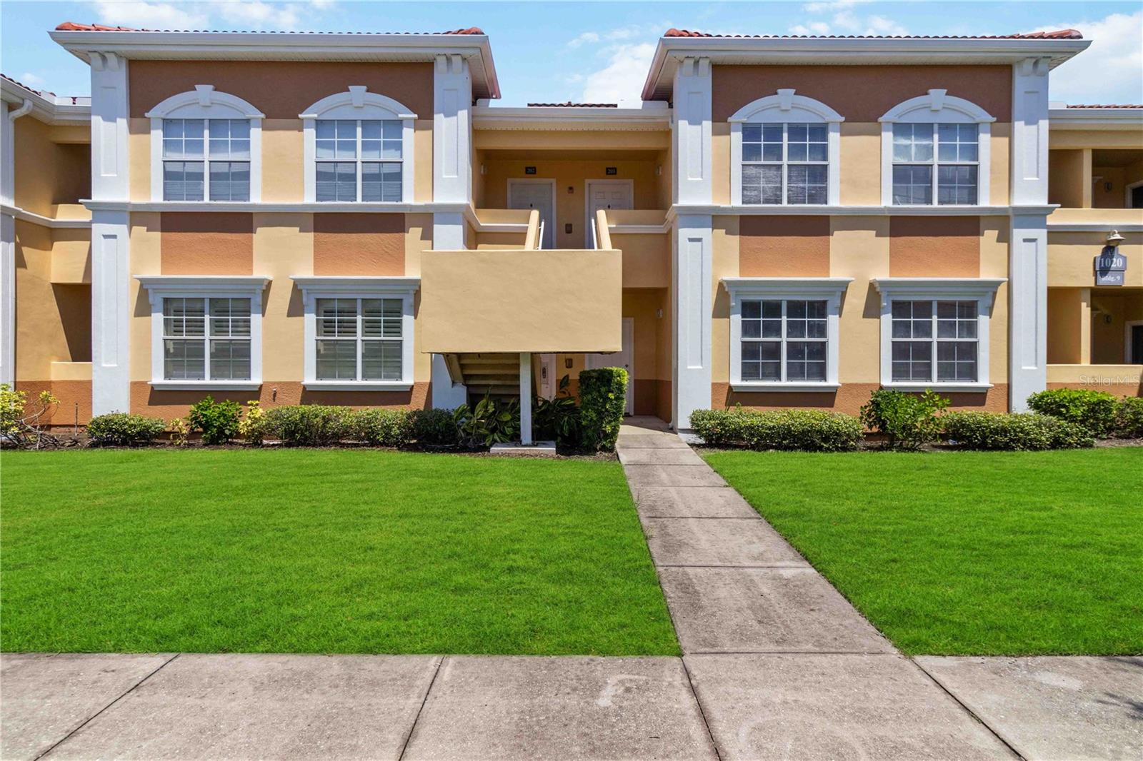 Image 3 of 33 For 1020 Villagio Circle 202