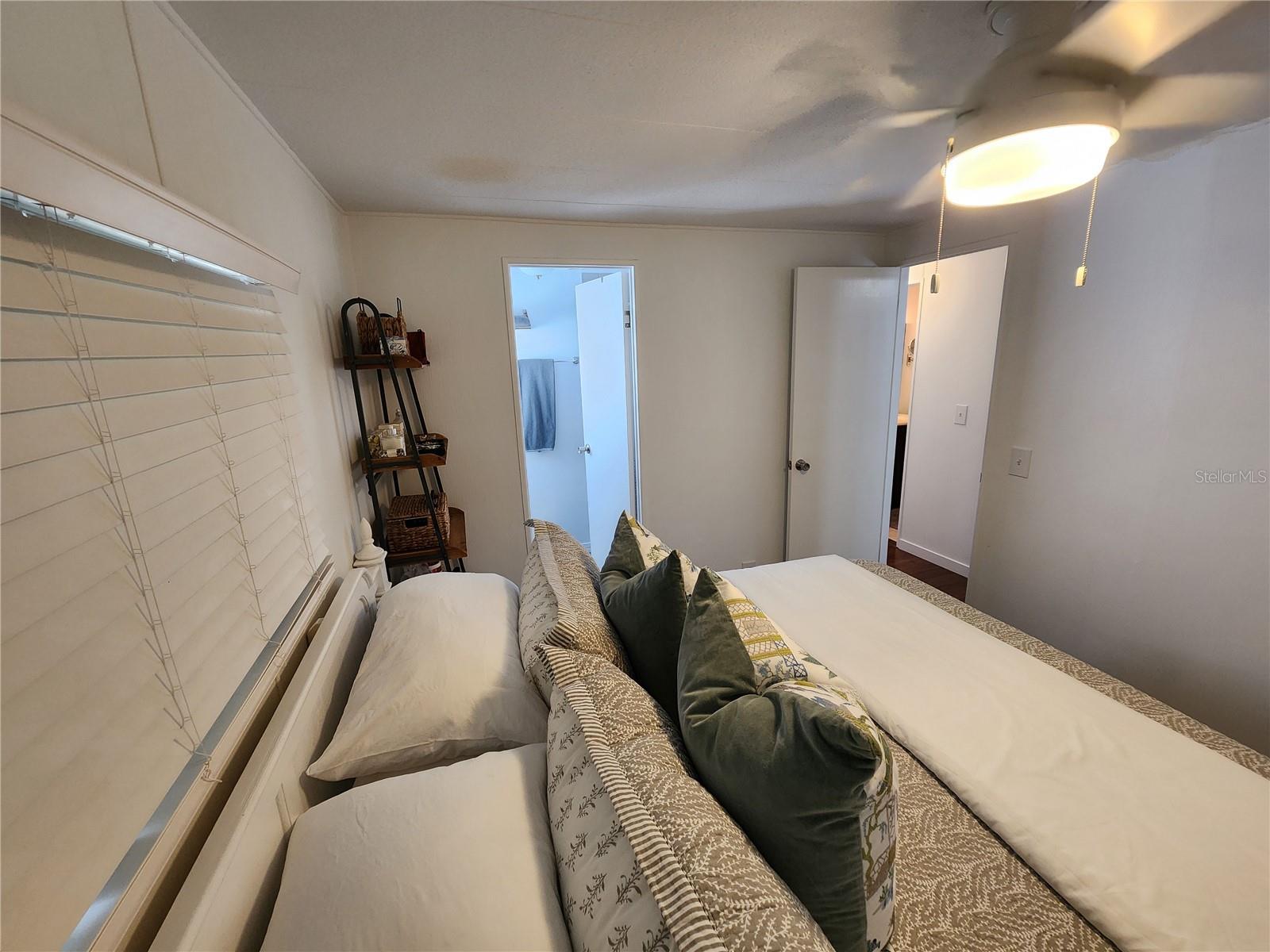 Image 18 of 27 For 2204 17th Street Court W