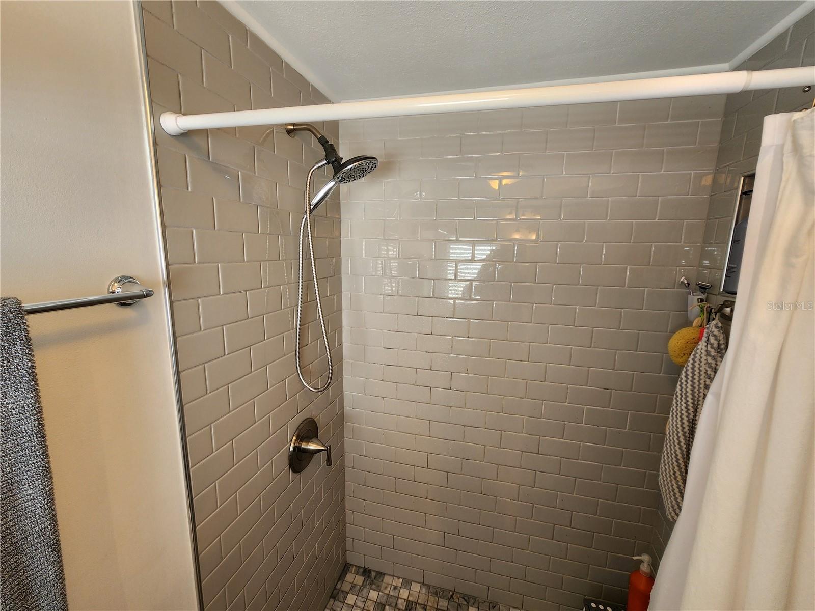 Image 20 of 27 For 2204 17th Street Court W