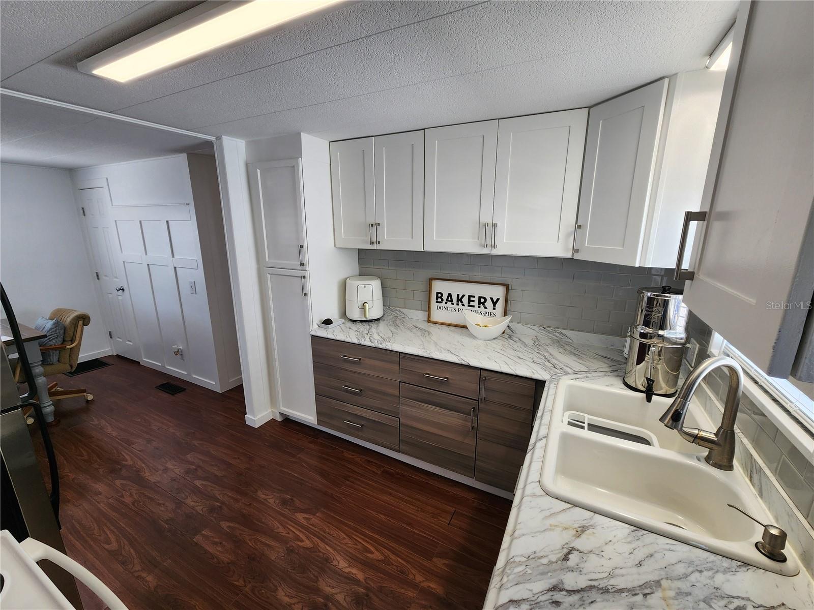 Image 5 of 27 For 2204 17th Street Court W