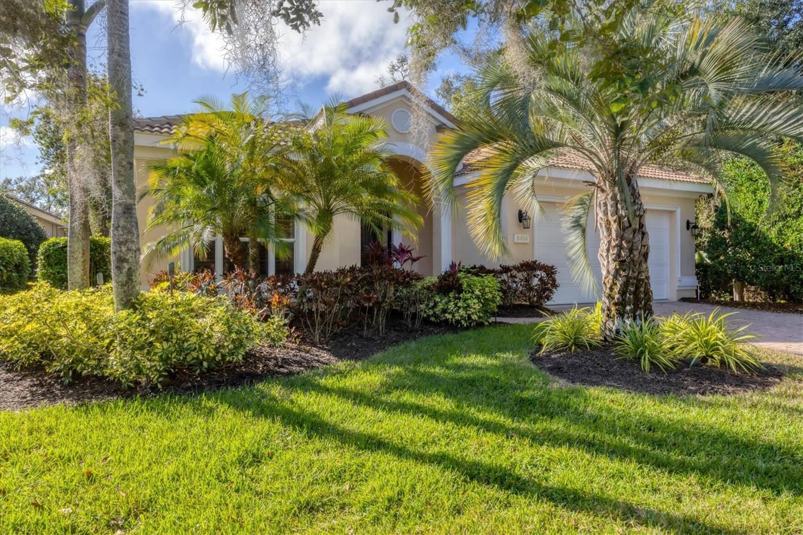 Image 2 of 76 For 8404 Abingdon Court